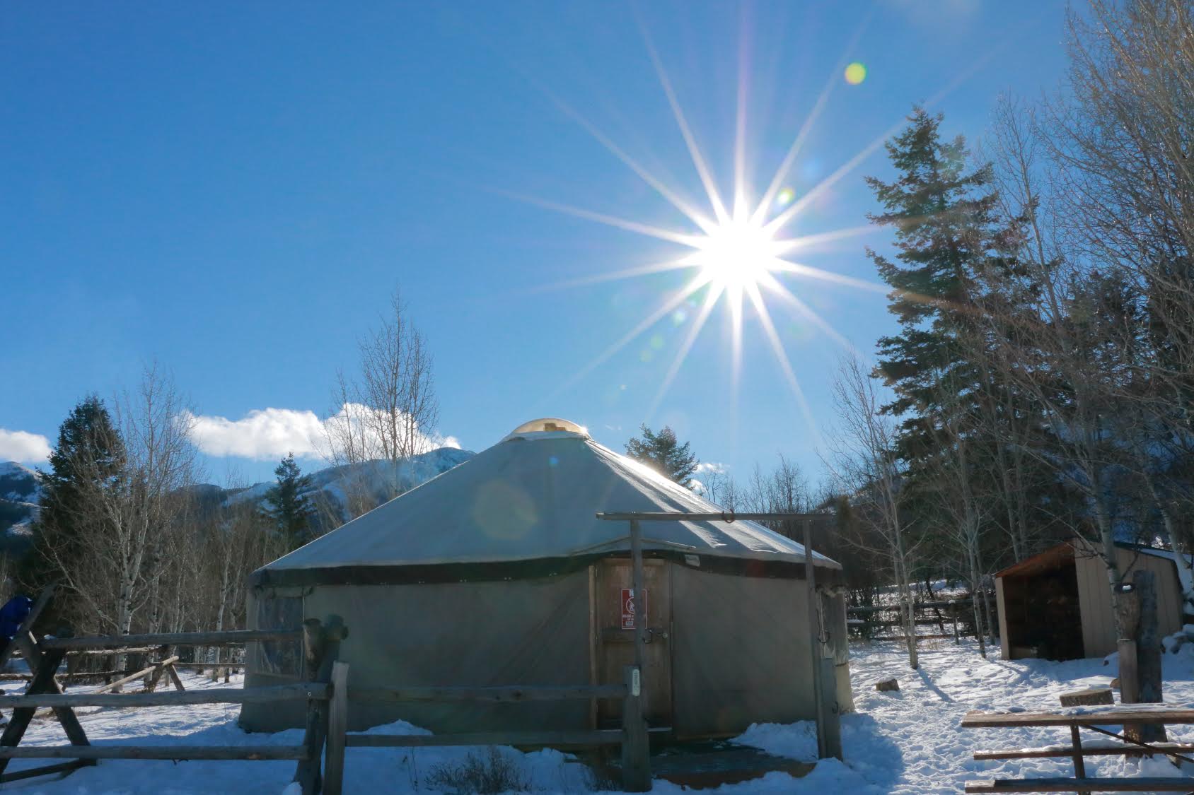 Yurt (Sunshine)